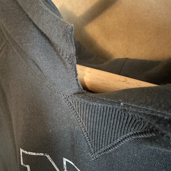 Super Soft NY 1992 Sleeveless Hoodie - Picture 3 of 9